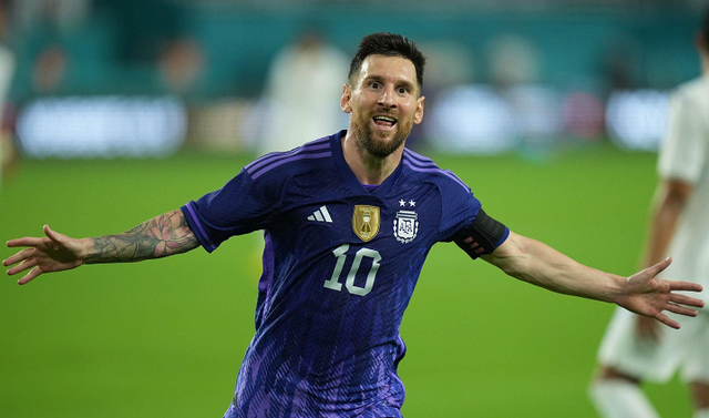 底特律活塞训练开放日；今晚迎来里程碑引欢呼；葡超在即；训练强度明显提升(杜加河谷41个限时训练)